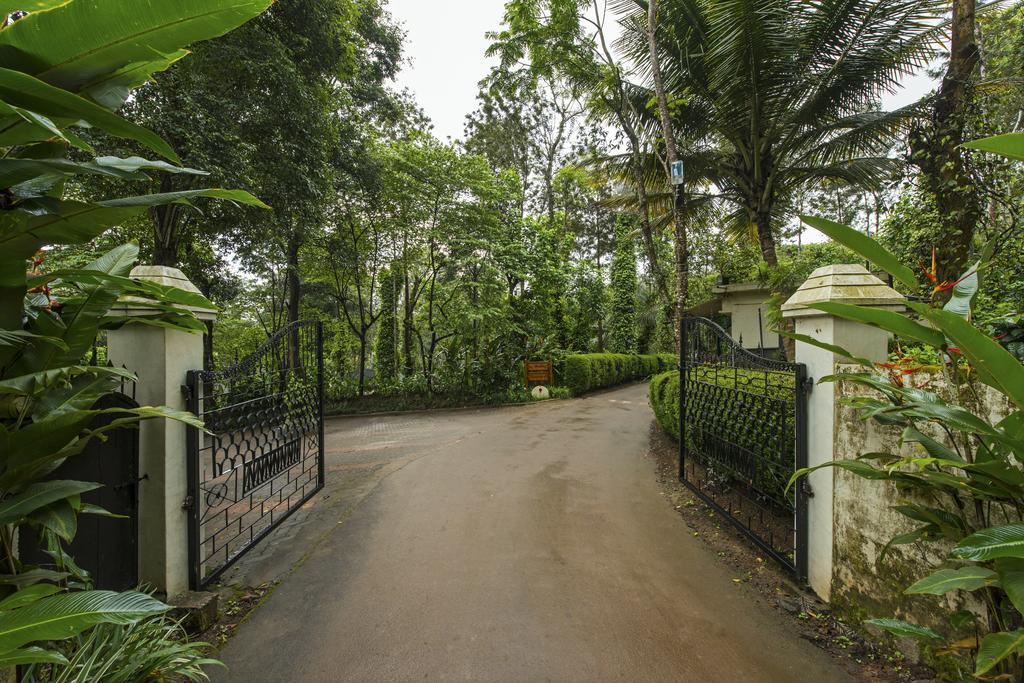 The Windflower Resort & Spa, Coorg Suntikoppa Exterior photo
